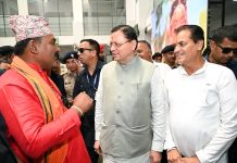 सिस्टम को अलर्ट मोड में रख रहे मुख्यमंत्री धामी , यात्रियों की सुविधा के लिए खुद उतरे मैदान में